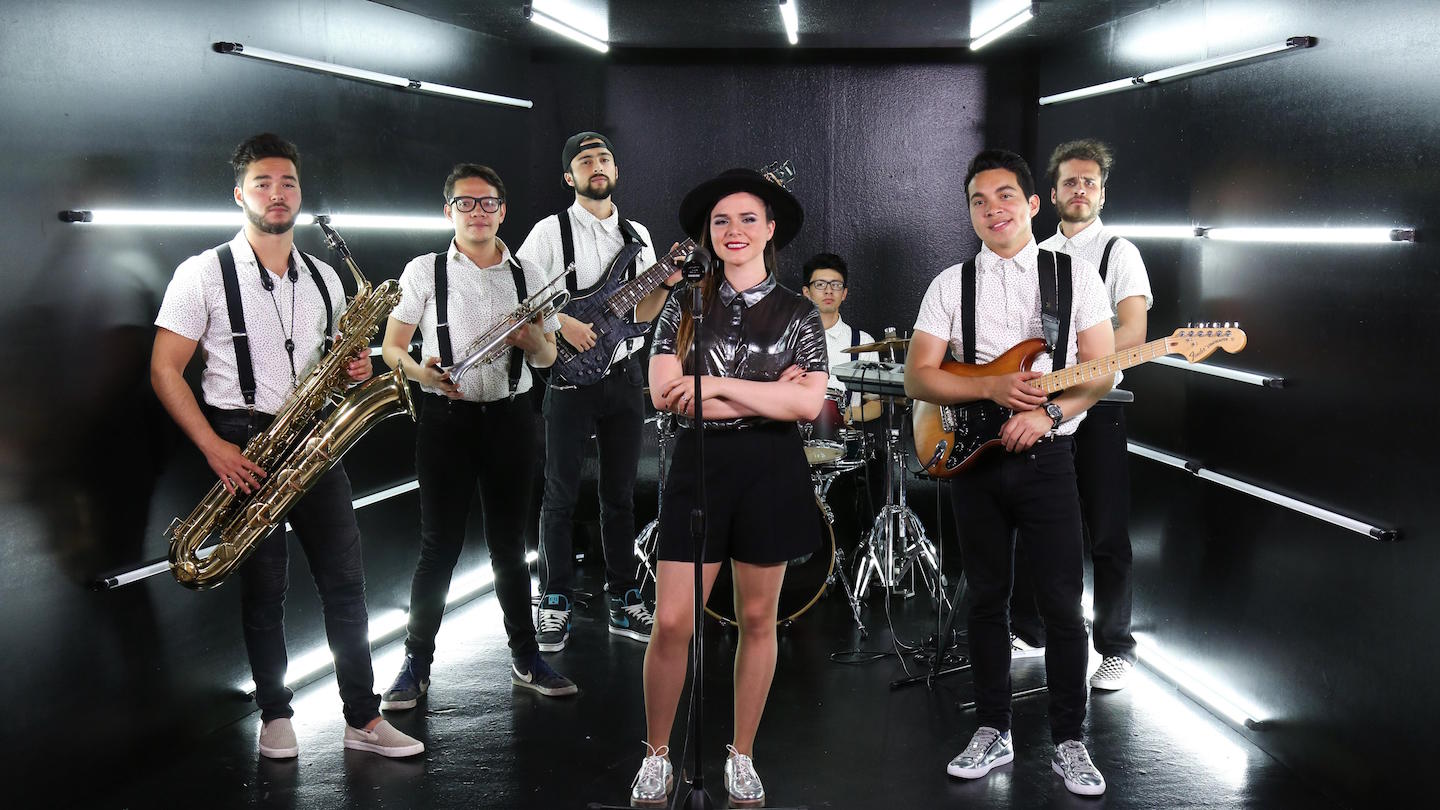 2017 SXSW Showcasing Artist Caravanchela