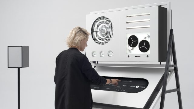 APPARATUM - Photo courtesy of artist