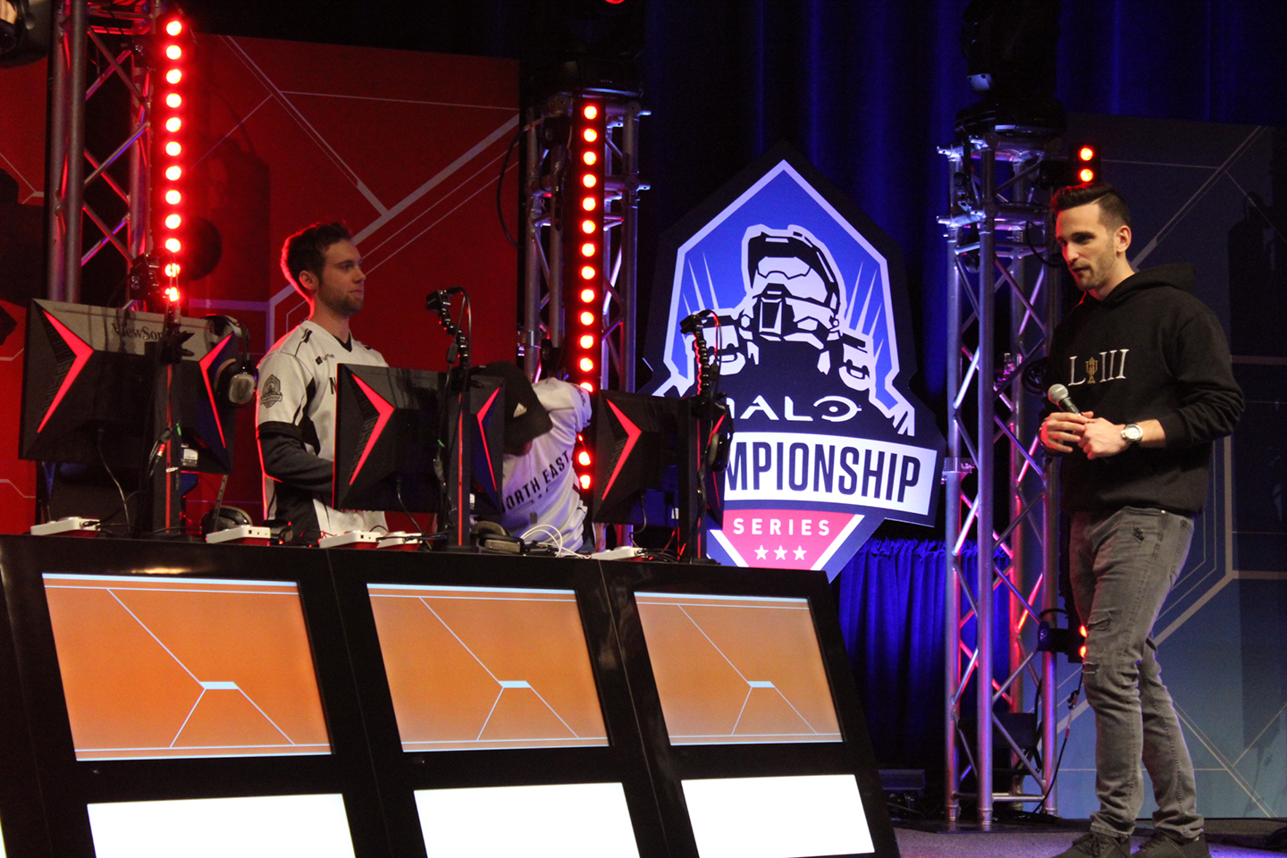 The Halo Championship Series Invitational began at the SXSW Gaming Tournament Stage.