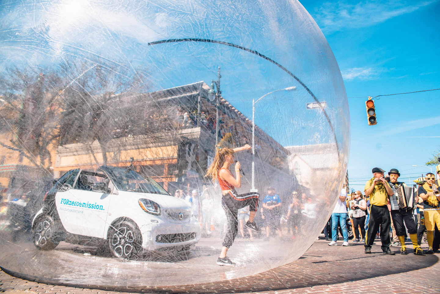 smart zero emission ball ride @ 6th Street featuring Noga Erez. Photo by Jordan Hefler