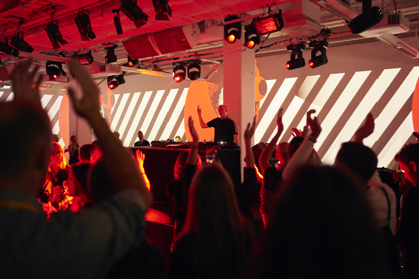 Felix Jaehn headlined the opening party. Photo by Richard Pflaume/Daimler AG