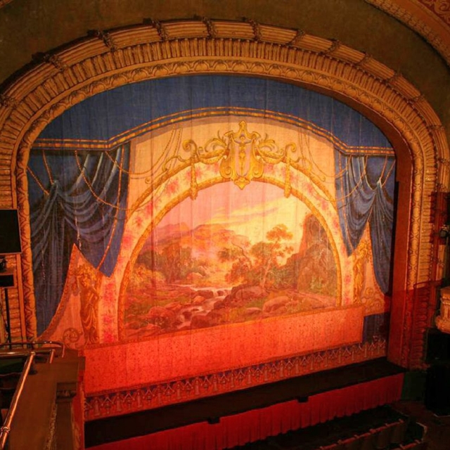 The Paramount Theatre fire curtain