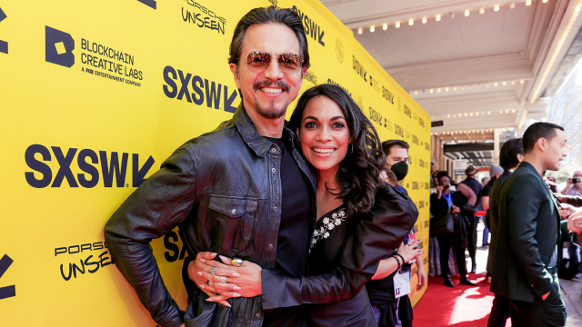 Benjamin Bratt and Rosario Dawson at "DMZ" Premiere – SXSW 2022 – Photo by Rick Fury/Getty Images for SXSW