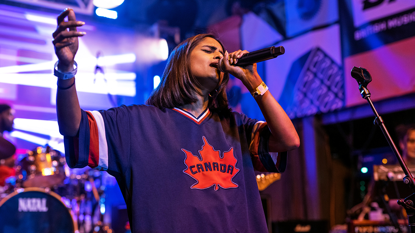 Priya Ragu at Cedar Street Courtyard – SXSW 2022 – Photo by Nathan Migal