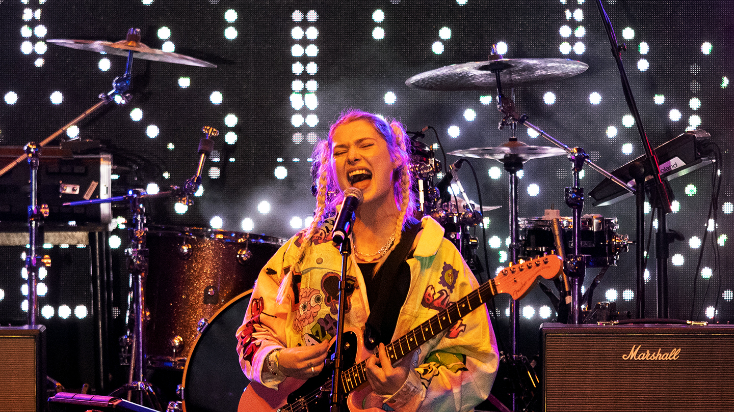 Baby Queen at Cedar Street Courtyard – SXSW 2022 – Photo by Caleb Picken