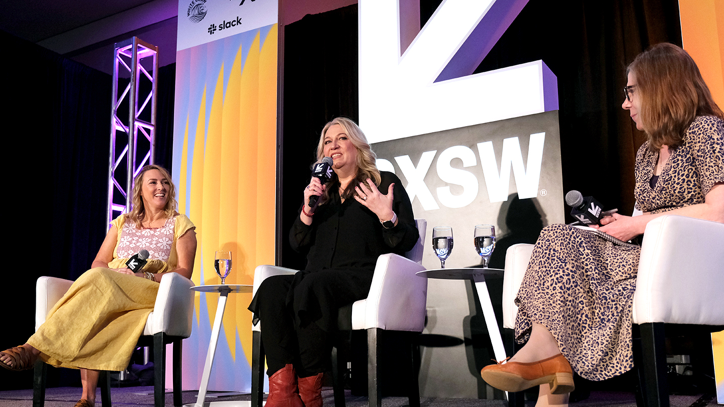 Featured Session: Liz Tigelaar & Cheryl Strayed on Tiny Beautiful Things – SXSW 2023 – Featured Session: Liz Tigelaar & Cheryl Strayed on Tiny Beautiful Things