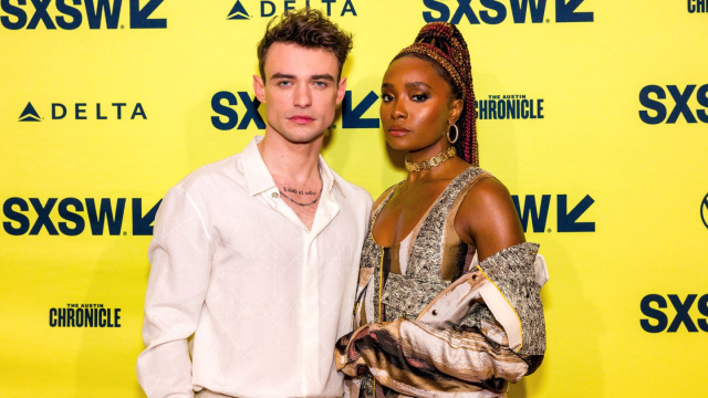 "Dandelion" Red Carpet, Thomas Doherty and KiKi Layne – Photo by Andy Wenstrand